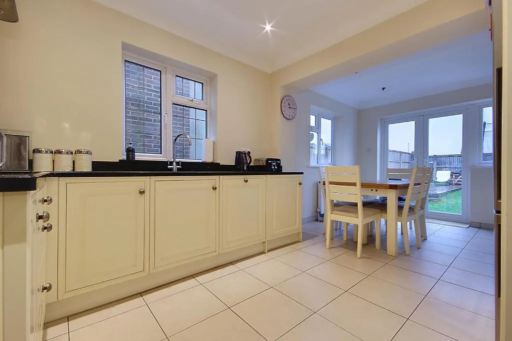 Homestay The Wendy House Apartment Bournemouth United Kingdom